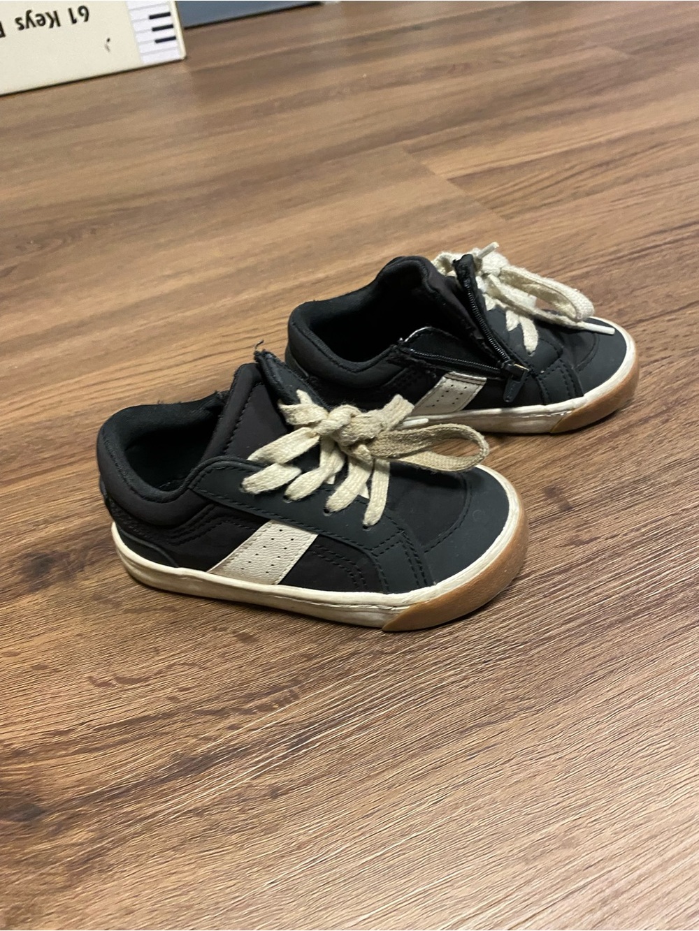 ZARA Kids Black High-Top Sneakers with Cream Laces Size 23 (US 7)